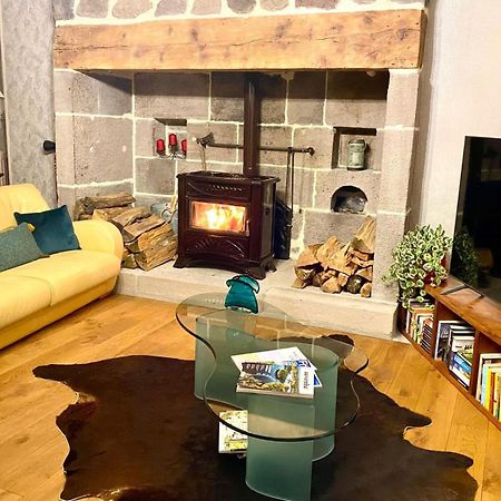 Hotel Restaurant Du Plomb Du Cantal ミュラ エクステリア 写真