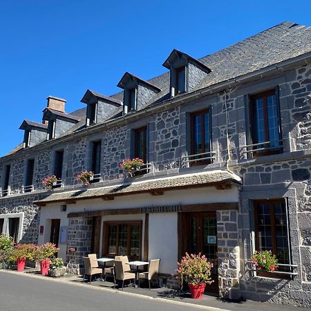 Hotel Restaurant Du Plomb Du Cantal ミュラ エクステリア 写真