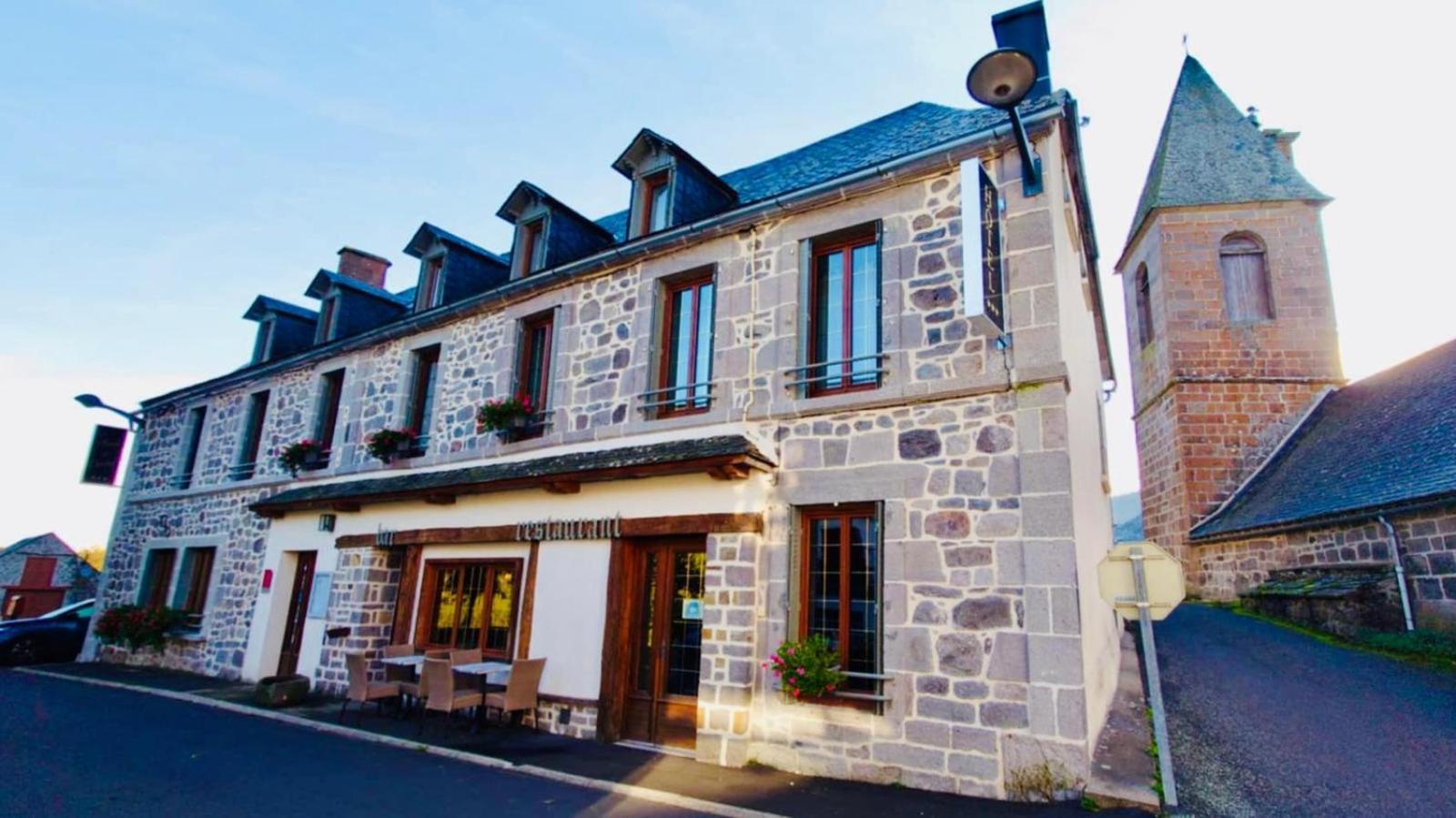 Hotel Restaurant Du Plomb Du Cantal ミュラ エクステリア 写真